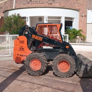 Minicargador Bobcat S185